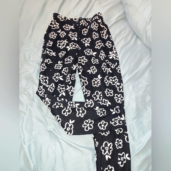 Cargo pants - Picture 3 of 4